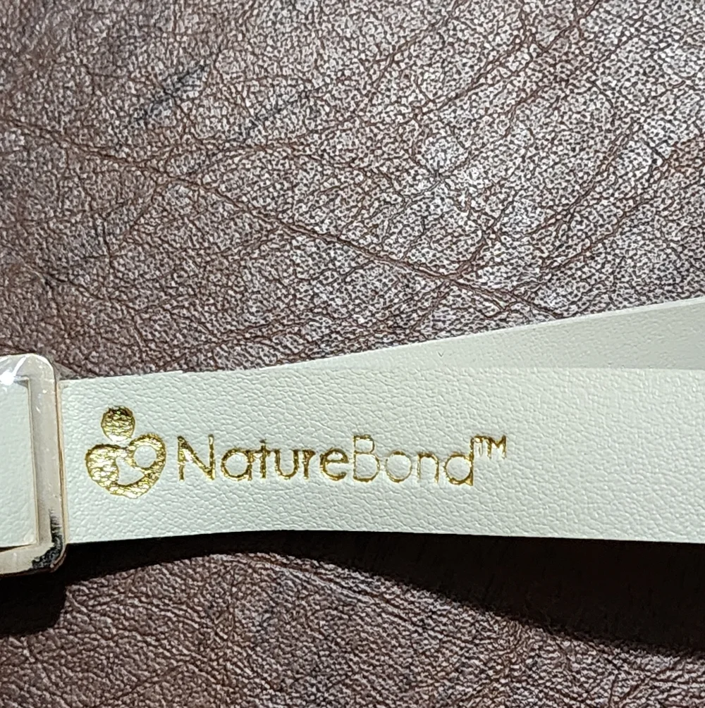 NWOT - Chic Cream Lanyard with Gold Details - Picture 4 of 5